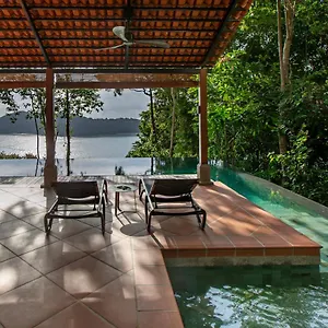 Villa Ambong Pool - Private Pool 